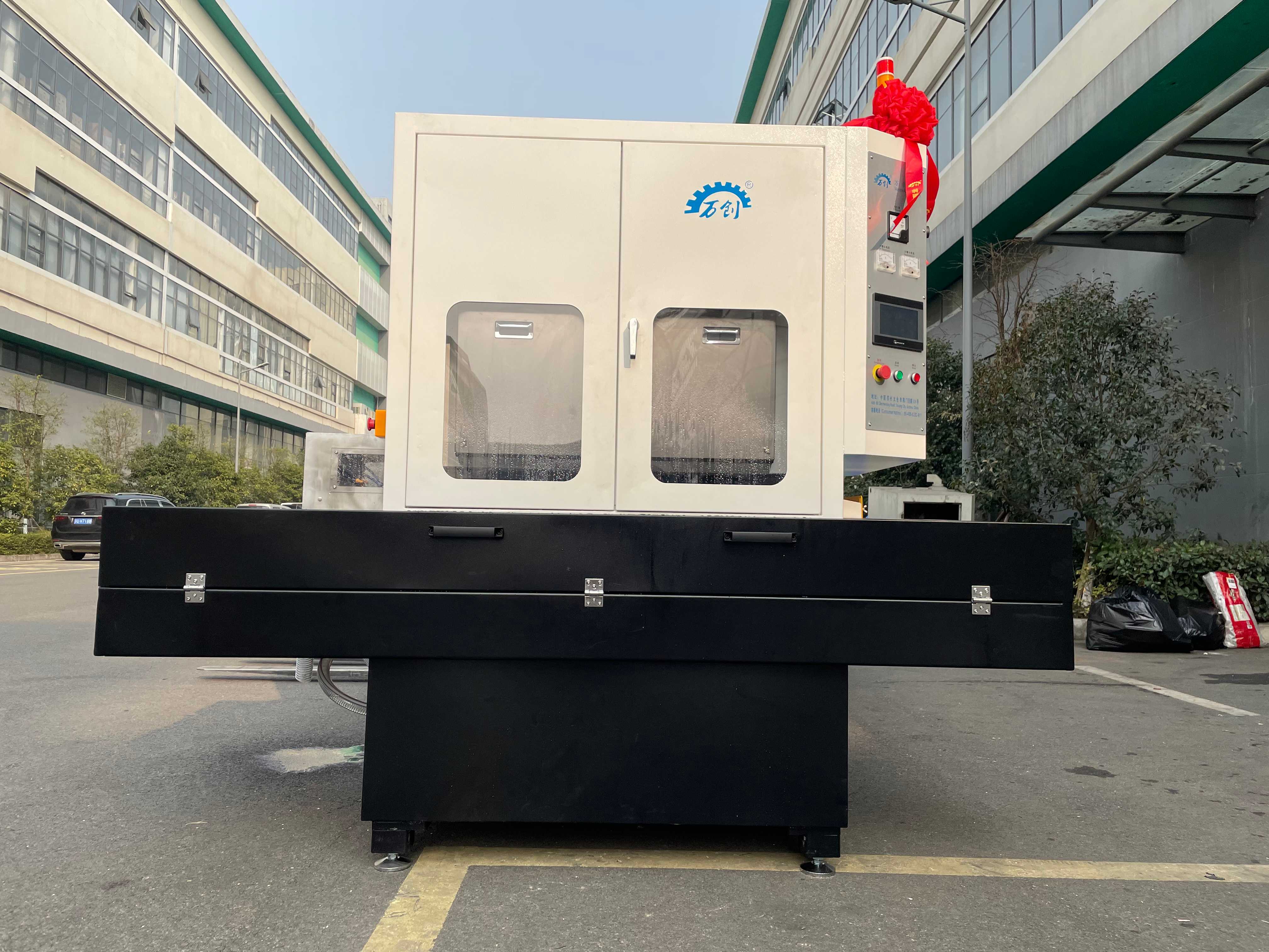 太倉(cāng)三組行星刷盤(pán)機(jī)器